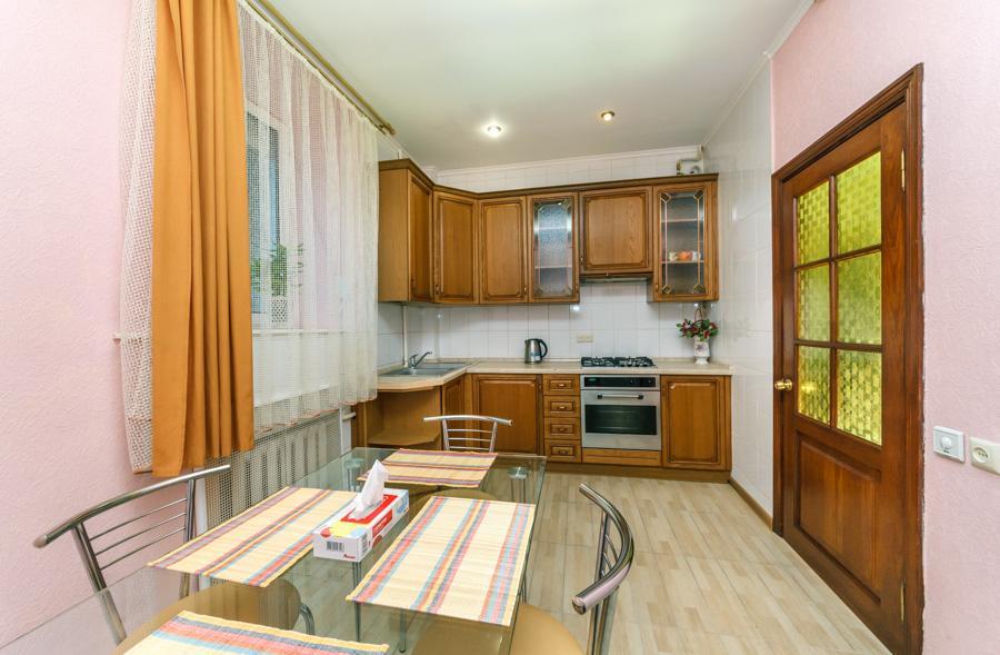 Two Bedroom Apartment On Liuteranska Street 基輔 外观 照片