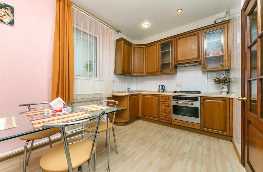 Two Bedroom Apartment On Liuteranska Street 基輔 外观 照片